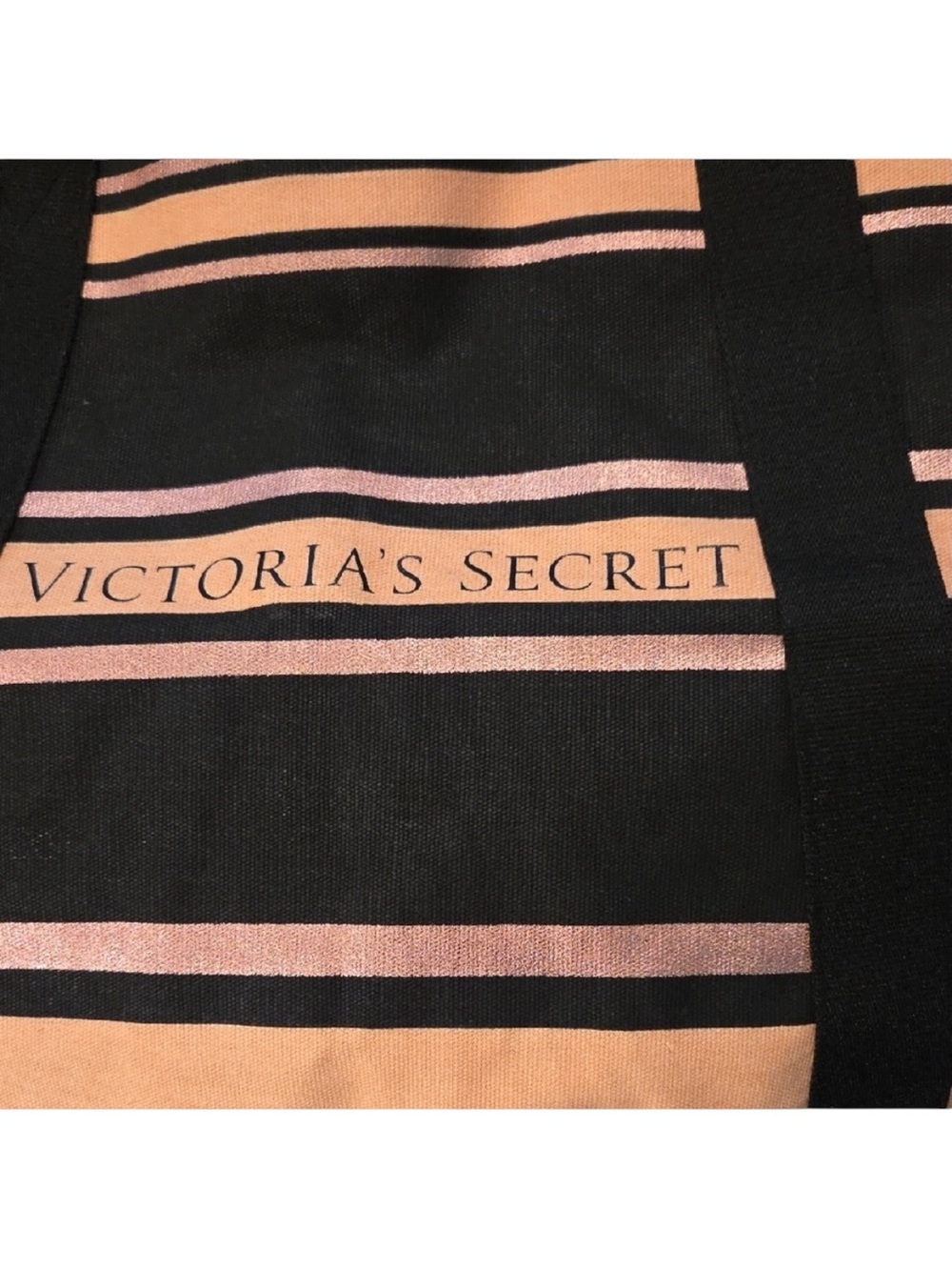 Victoria’s Secret Oversized Weekender Tote Bag 🖤💗 - Picture 3 of 11